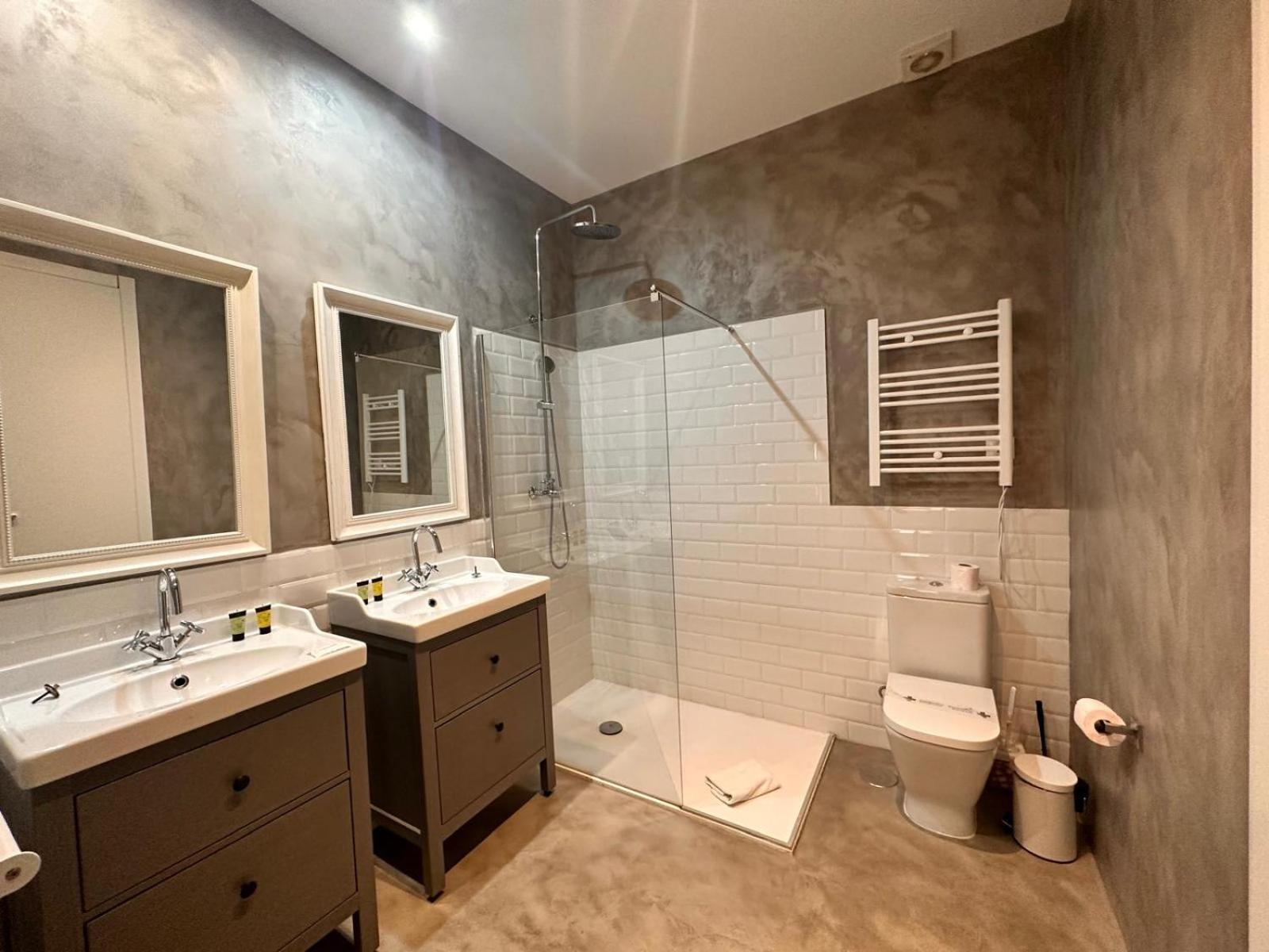 Amazing 3Bd 3Bth With 9 Balconies By Madrid4You Apartments Εξωτερικό φωτογραφία